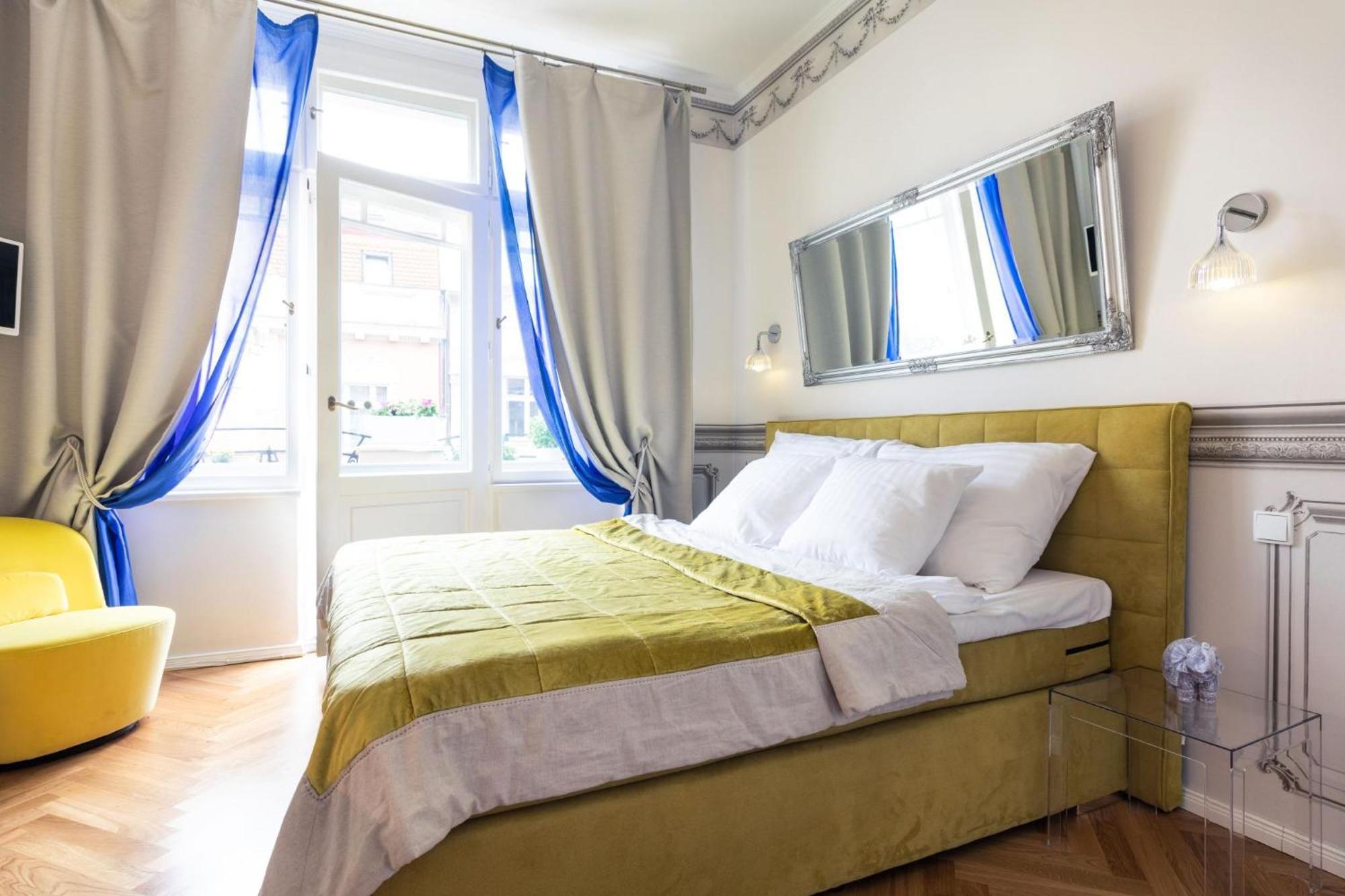 Prague Days - Sunny Riverside Apartments With Terraces Praga Exterior foto