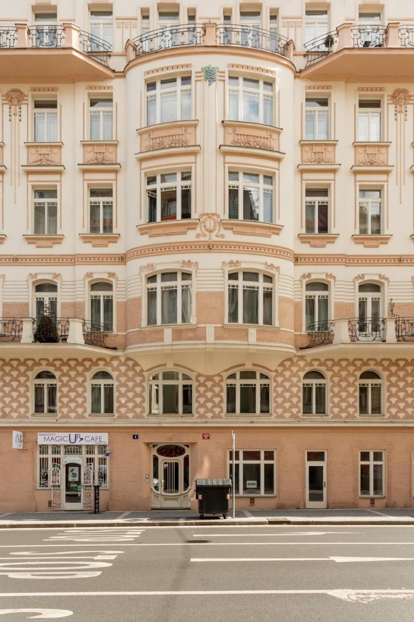 Prague Days - Sunny Riverside Apartments With Terraces Praga Exterior foto